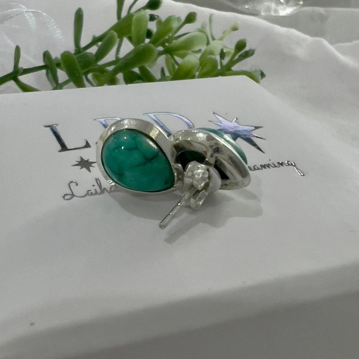 Laihas Classic Chic Raindrop -Turquoise Studs