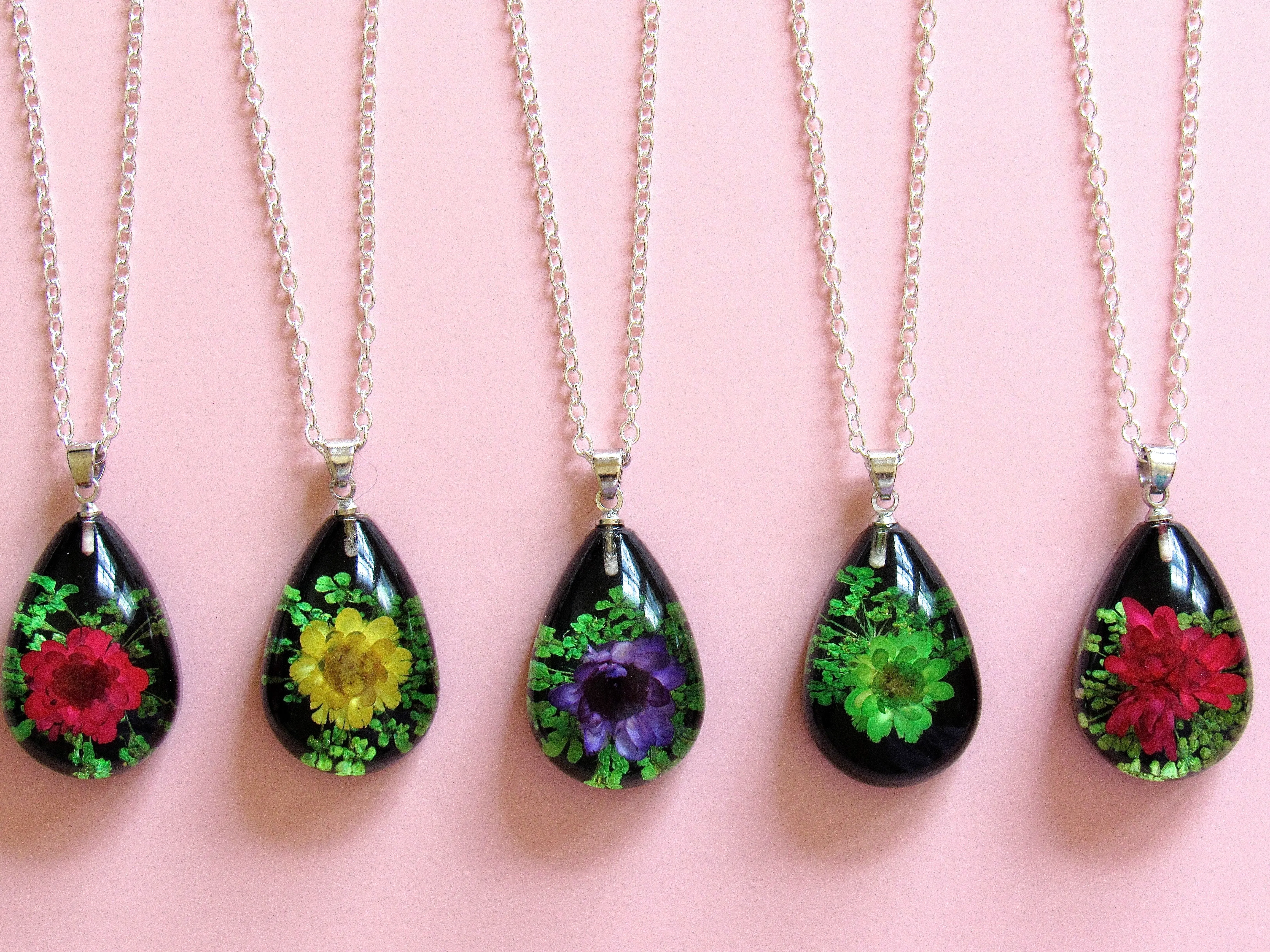 (On Sale!) Vivid Violets Real Flower Necklaces