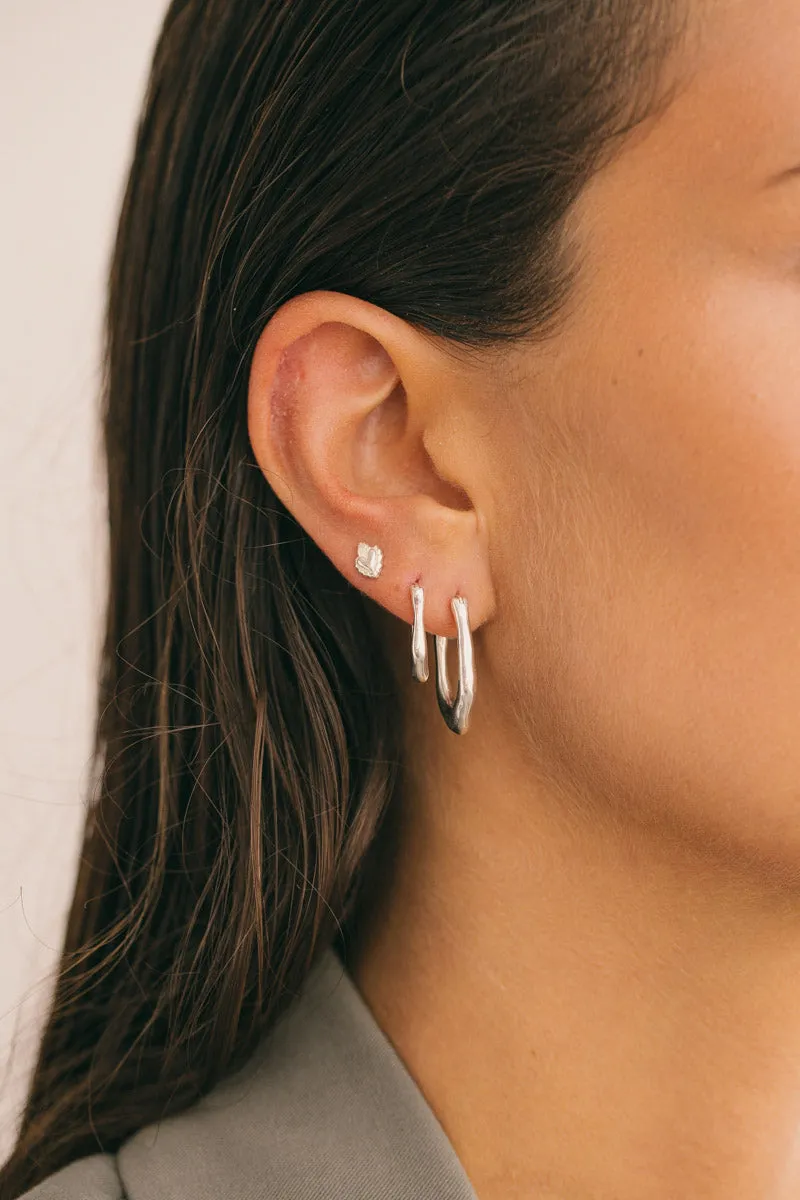 Organic oval hoop silver (15mm)
