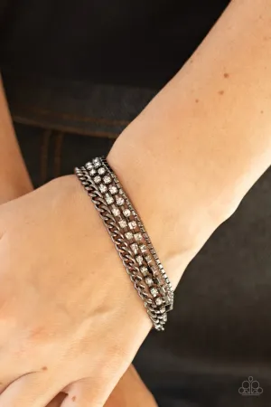 Paparazzi Bracelet ~ Brilliantly Beaming - Black