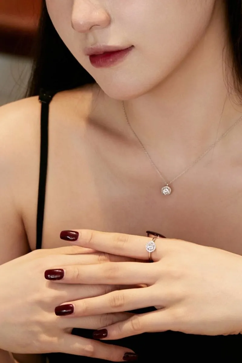 Simple Round sparkling Engagement Ring Sterling Silver