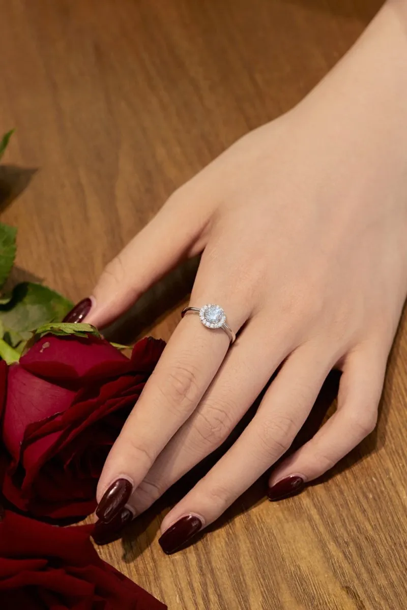 Simple Round sparkling Engagement Ring Sterling Silver
