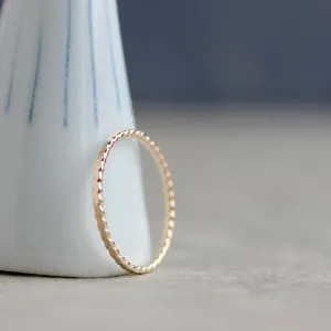 Simple Twist Band