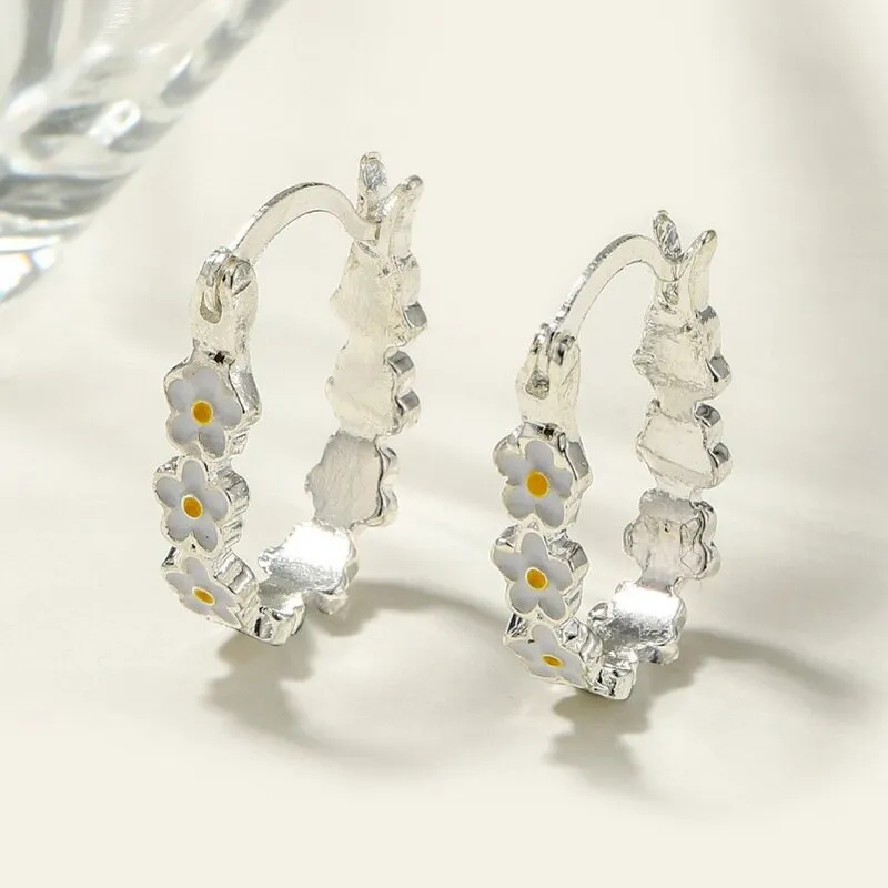 Vintage Daisy Round Hoop Earring For Women Delicate Korean Style Sweet