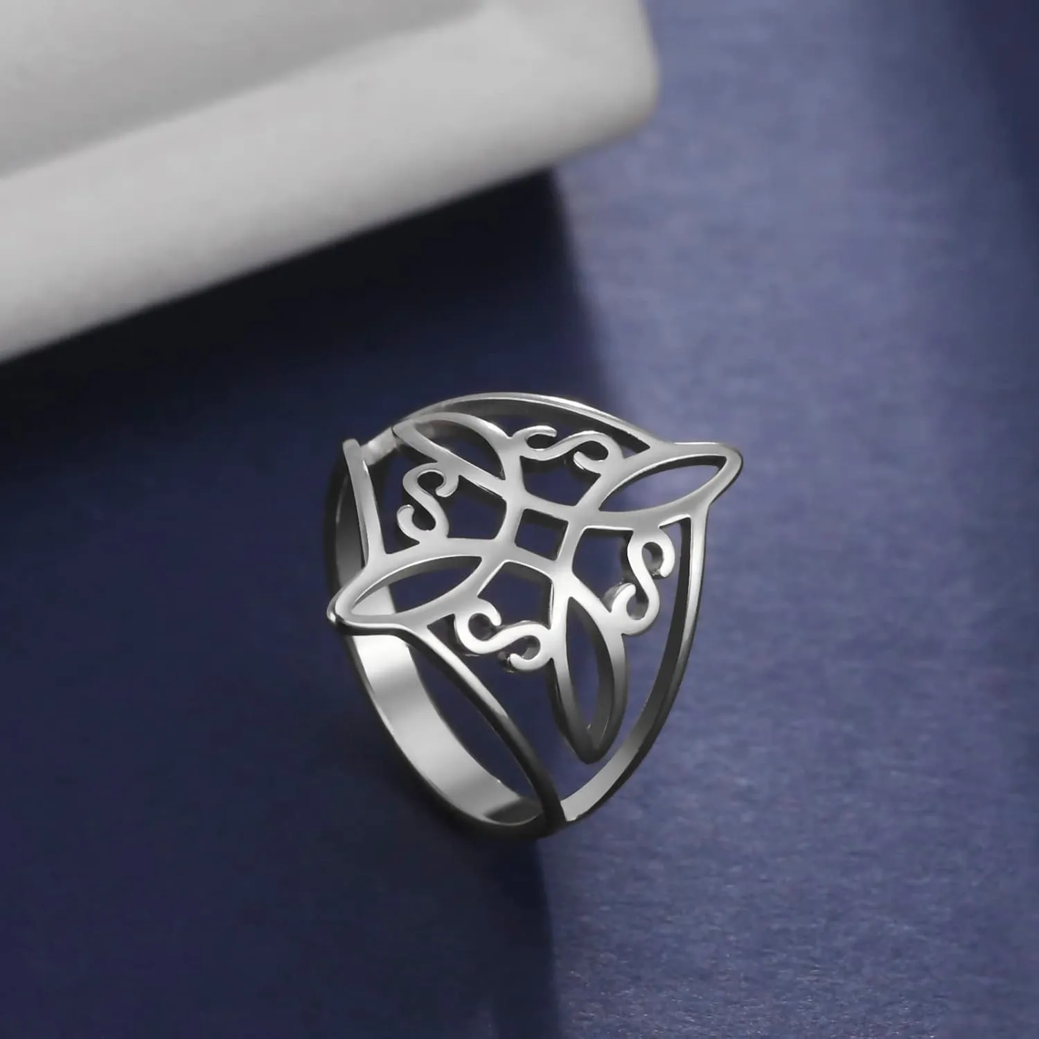 Witches Knot Celtic Knot Ring Witchcraft Stainless Steel Geometric Wiccan Finger Rings Wedding Band Stackable Jewelry for Women Men